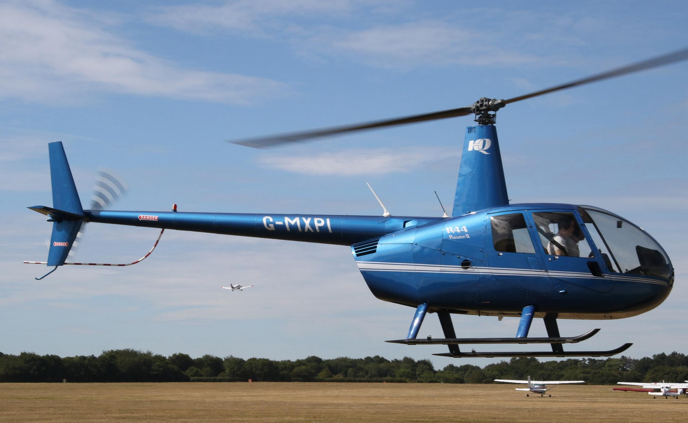 Robinson R44
